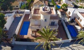 Large Beachside Villa in Cabo Roig.  Ref:ks1629