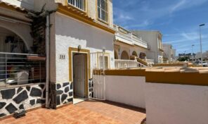 Bargain! 3bed South Facing Top Floor Bungalow in Gran Alacant. Ref:ks5197