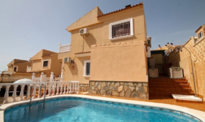 OFFER! Semi-Detached Villa with Private Pool in Villamartin. Ref:ks5195